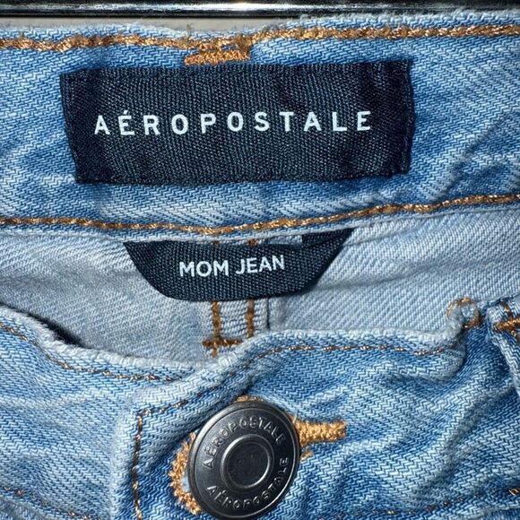 Aeropostale Light wash High rise Distressed Mom Jeans size 4 #719 - Picture 7 of 12